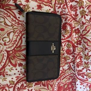 Coach wallet